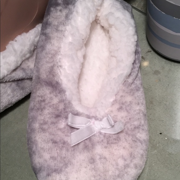 ❄️🔷SHERPA BOOTIE SLIPPERS in DECORATIVE TUBE - Picture 5 of 7